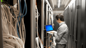 employee of managed it service provider in nashville